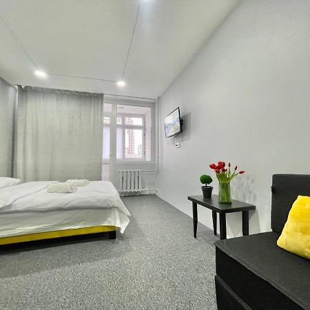 Апартаменти Тц Україна М. Університет Kiew Exterior foto